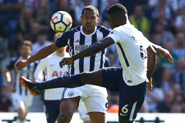 纪念活动中 纪念活动中